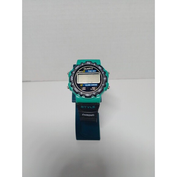Multi-Alarm Digital Sports Watch Tested - Picture 1 of 7